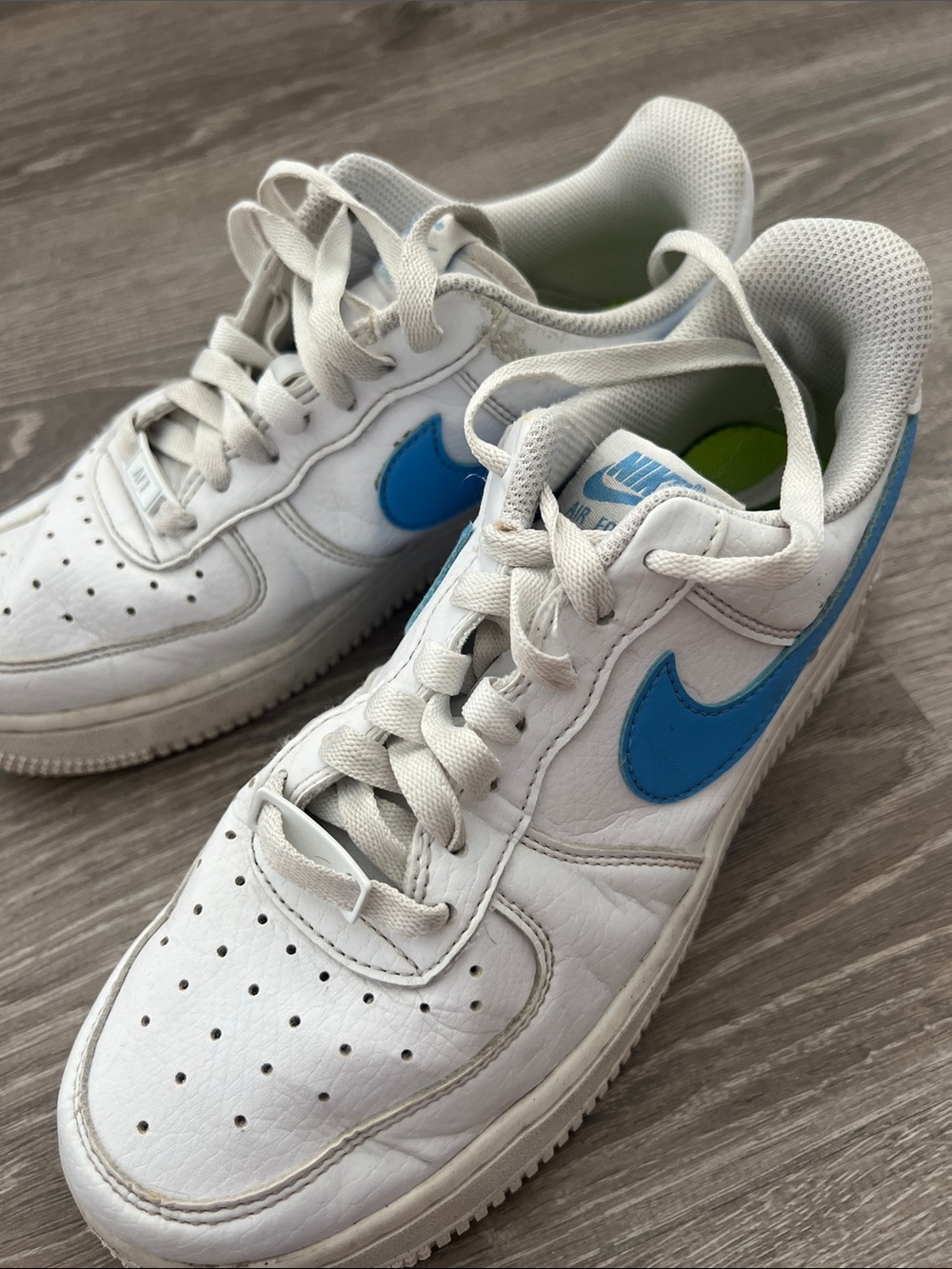 Women’s 7 Nike Air Force 1